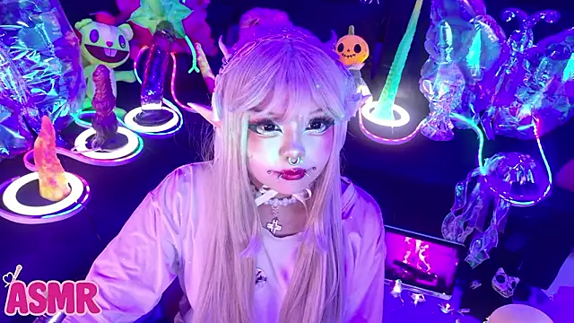 LaytonBox online show from February 3, 2026, 1:49 pm