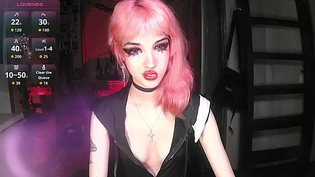 Snapshot of Ink__pleasure chatting on October 21, 2025, 11:48 pm Ink pleasure online show from October 21, 2025, 11:48 pm