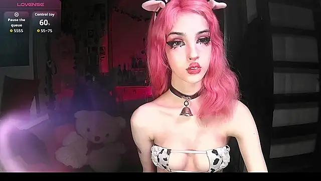 Snapshot of Ink__pleasure chatting on October 12, 2025, 12:01 am Ink pleasure online show from October 12, 2025, 12:01 am