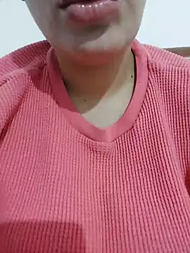 nonalona199999 online show from May 1, 2026, 8:25 pm