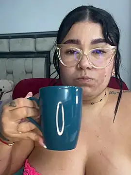 Snapshot of karla_hotgirl chatting on February 21, 2025, 7:01 am karla hotgirl online show from February 21, 2025, 7:01 am