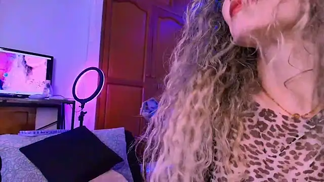 antonelawow online show from April 23, 2026, 10:22 pm