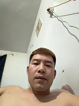 zxb757369 online show from February 7, 2025, 9:37 am