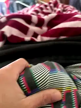 Snapshot of BCFZD chatting on December 4, 2025, 12:26 pm BCFZD online show from December 4, 2025, 12:26 pm