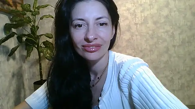 Snapshot of LissaBlossom chatting on June 9, 2026, 3:24 pm LissaBlossom online show from June 9, 2026, 3:24 pm