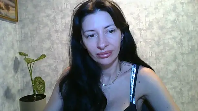 Snapshot of LissaBlossom chatting on June 1, 2026, 2:45 am LissaBlossom online show from June 1, 2026, 2:45 am