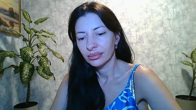 LissaBlossom online show from August 5, 2026, 3:44 am