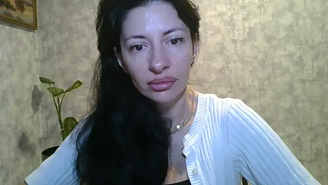 Snapshot of LissaBlossom chatting on June 3, 2026, 2:23 am LissaBlossom online show from June 3, 2026, 2:23 am