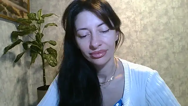 Snapshot of LissaBlossom chatting on June 10, 2026, 3:30 am LissaBlossom online show from June 10, 2026, 3:30 am