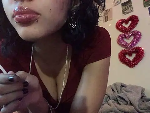 Rubyred2369 online show from February 12, 2025, 9:22 pm