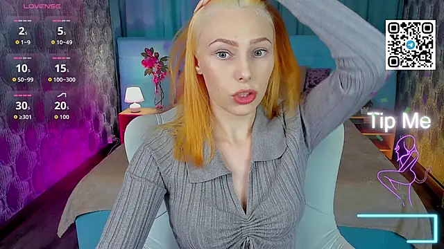 Aliceforfuun online show from October 1, 2025, 8:19 am