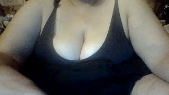 Snapshot of Nice_n_hairy580 chatting on November 15, 2025, 6:50 am Nice n hairy580 online show from November 15, 2025, 6:50 am