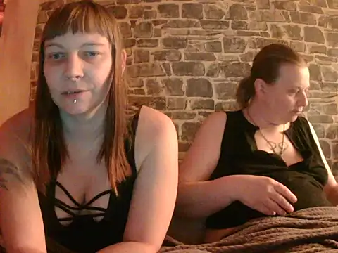 YviEngel87 online show from January 22, 2025, 3:07 pm