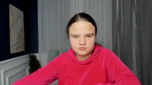 AdeleCruz online show from January 7, 2026, 1:05 pm