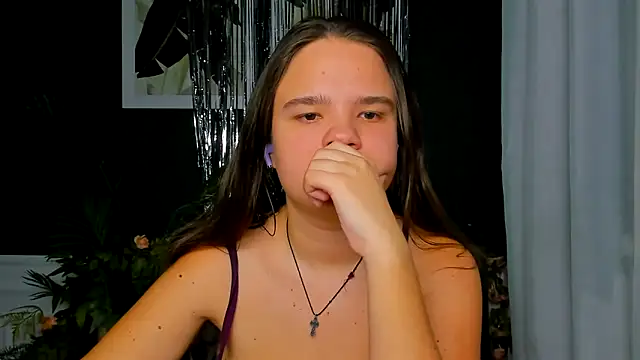 AdeleCruz online show from March 7, 2026, 9:59 am