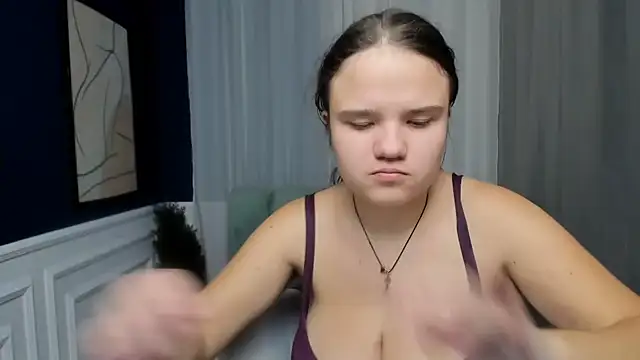 AdeleCruz online show from January 14, 2026, 1:04 pm