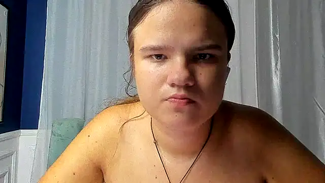 Snapshot of AdeleCruz chatting on August 4, 2026, 11:48 am AdeleCruz online show from August 4, 2026, 11:48 am