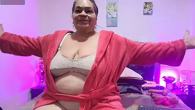 Snapshot of VickyBoobss chatting on July 18, 2026, 1:47 am VickyBoobss online show from July 18, 2026, 1:47 am