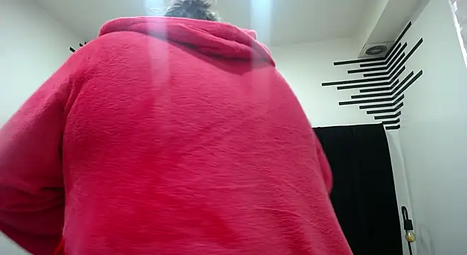 Snapshot of VickyBoobss chatting on December 13, 2025, 8:04 pm VickyBoobss online show from December 13, 2025, 8:04 pm