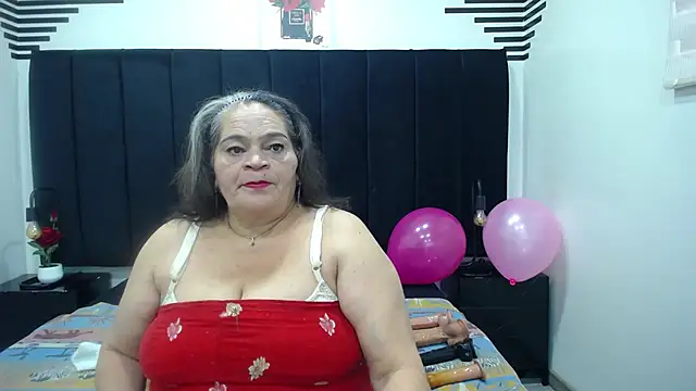 Snapshot of VickyBoobss chatting on February 6, 2026, 8:16 pm VickyBoobss online show from February 6, 2026, 8:16 pm