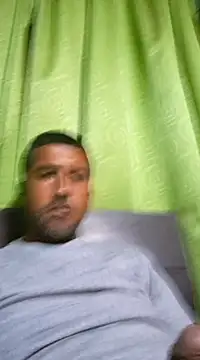Snapshot of ElHades086 chatting on January 13, 2025, 1:45 am ElHades086 online show from January 13, 2025, 1:45 am