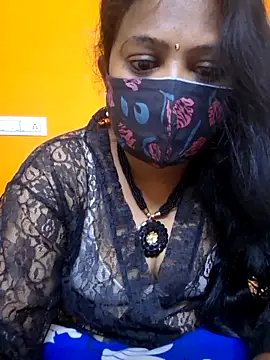 Snapshot of kanikasree chatting on November 11, 2025, 2:12 pm kanikasree online show from November 11, 2025, 2:12 pm