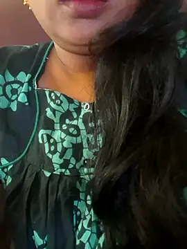 Snapshot of kanikasree chatting on October 24, 2025, 10:14 am kanikasree online show from October 24, 2025, 10:14 am