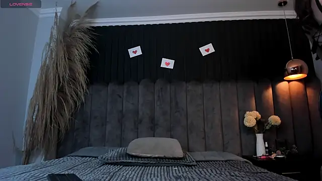 Snapshot of chelsea_bolton_ chatting on February 18, 2026, 12:23 pm chelsea bolton online show from February 18, 2026, 12:23 pm