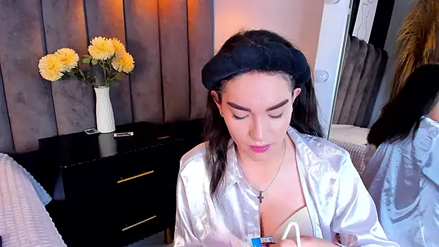 Snapshot of chelsea_bolton_ chatting on November 15, 2025, 12:42 pm chelsea bolton online show from November 15, 2025, 12:42 pm