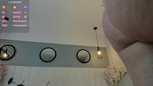 Snapshot of chelsea_bolton_ chatting on February 10, 2026, 1:10 pm chelsea bolton online show from February 10, 2026, 1:10 pm