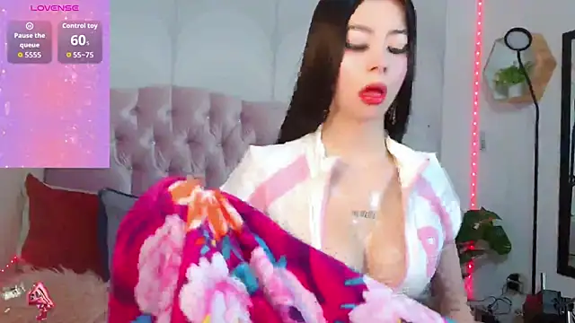 Snapshot of madison_oli chatting on October 11, 2025, 11:55 am madison oli online show from October 11, 2025, 11:55 am