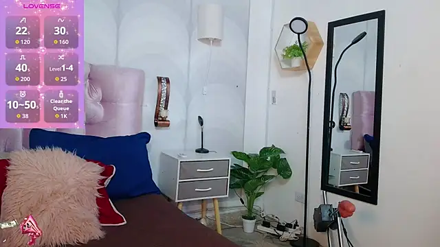 Snapshot of madison_oli chatting on October 18, 2025, 4:42 pm madison oli online show from October 18, 2025, 4:42 pm