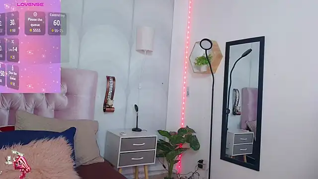 Snapshot of madison_oli chatting on October 15, 2025, 11:29 am madison oli online show from October 15, 2025, 11:29 am