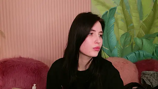 Snapshot of EmmaLawrens chatting on February 25, 2026, 10:37 am EmmaLawrens online show from February 25, 2026, 10:37 am