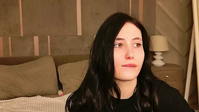 Snapshot of EmmaLawrens chatting on February 26, 2026, 10:26 am EmmaLawrens online show from February 26, 2026, 10:26 am