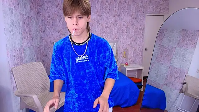 blondie lover69 online show from September 14, 2025, 8:42 pm
