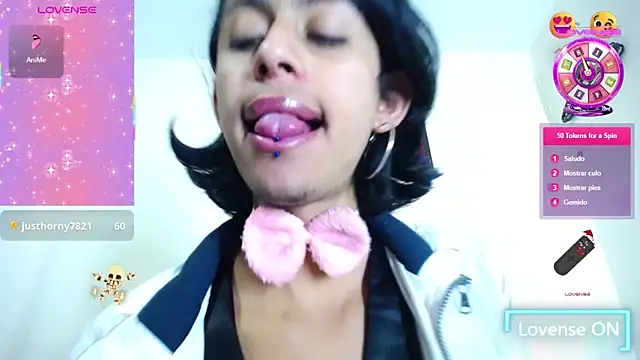 Snapshot of boysLittle chatting on October 31, 2025, 9:17 am boysLittle online show from October 31, 2025, 9:17 am