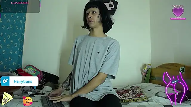 Snapshot of boysLittle chatting on November 23, 2025, 5:45 pm boysLittle online show from November 23, 2025, 5:45 pm