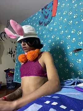 Snapshot of boysLittle chatting on October 21, 2025, 9:52 am boysLittle online show from October 21, 2025, 9:52 am