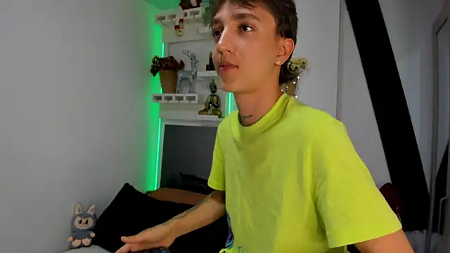 Snapshot of jeremy_salvatore chatting on December 3, 2025, 12:12 am jeremy salvatore online show from December 3, 2025, 12:12 am