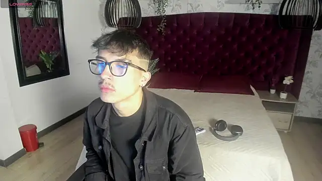 Snapshot of tim__fox chatting on July 6, 2026, 11:50 am tim fox online show from July 6, 2026, 11:50 am