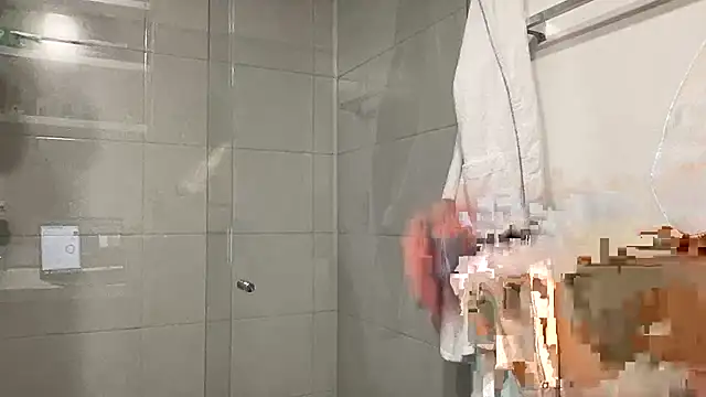 LunaBeya online show from June 23, 2026, 8:23 am