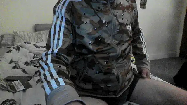 allnaked00 online show from April 29, 2026, 1:54 am