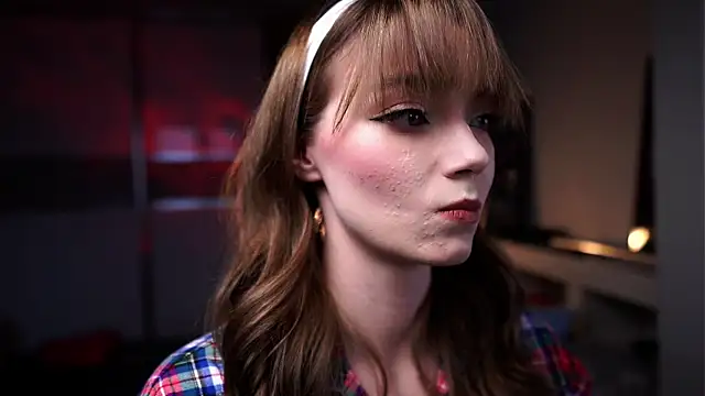 Snapshot of ileanacampbe chatting on November 18, 2025, 5:44 am ileanacampbe online show from November 18, 2025, 5:44 am