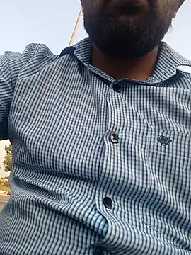 13lusty online show from October 22, 2025, 10:25 am