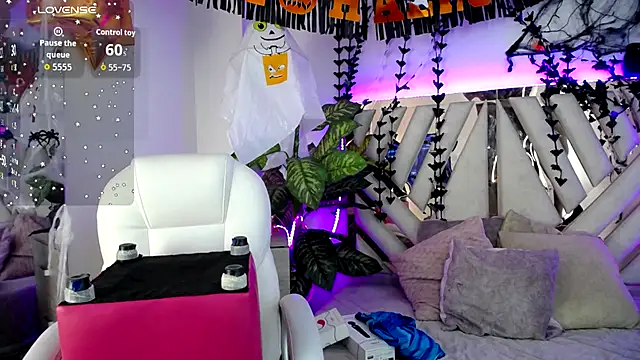 NyxAndria 1 online show from October 18, 2025, 9:17 pm