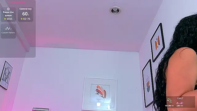 hotiergirl online show from October 13, 2025, 12:18 pm