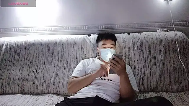                     88 online show from October 30, 2025, 8:39 pm