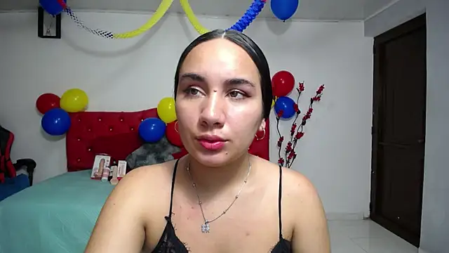 Snapshot of Maylin_horny19 chatting on June 19, 2026, 3:12 am Maylin horny19 online show from June 19, 2026, 3:12 am