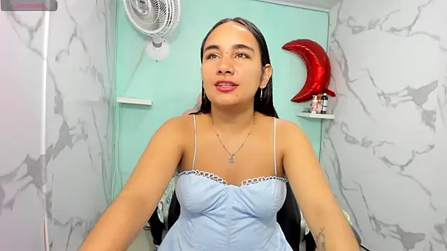 Snapshot of Maylin_horny19 chatting on June 4, 2026, 3:11 am Maylin horny19 online show from June 4, 2026, 3:11 am